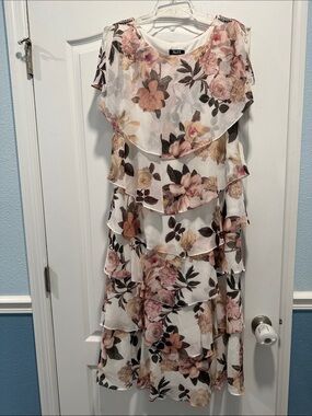 SLNY Floral Tiered Ruffle Midi Dress in Blush and Cream